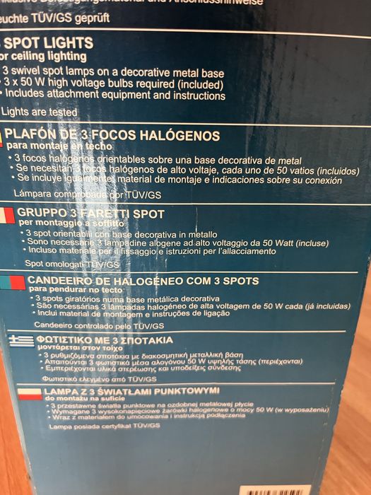 3 candeeiros / spots de teto