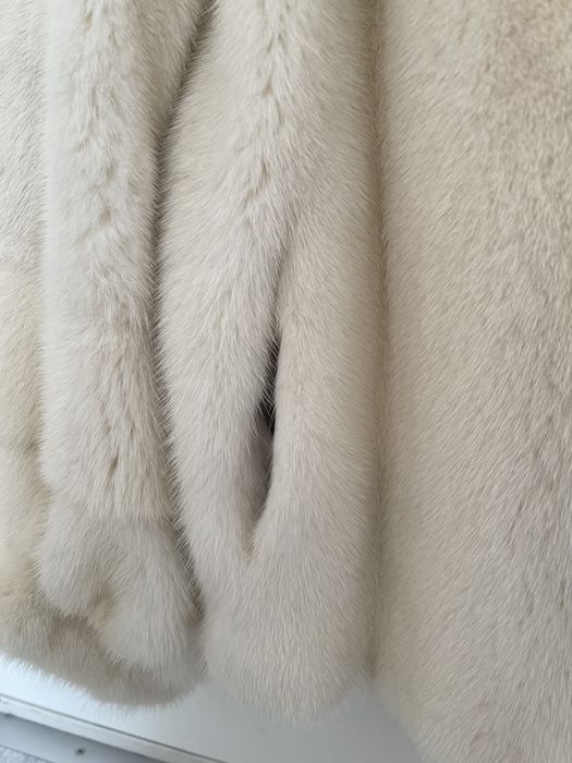 Норкова шуба розмір S-M