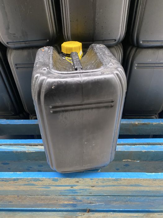 Канистры 20 литров