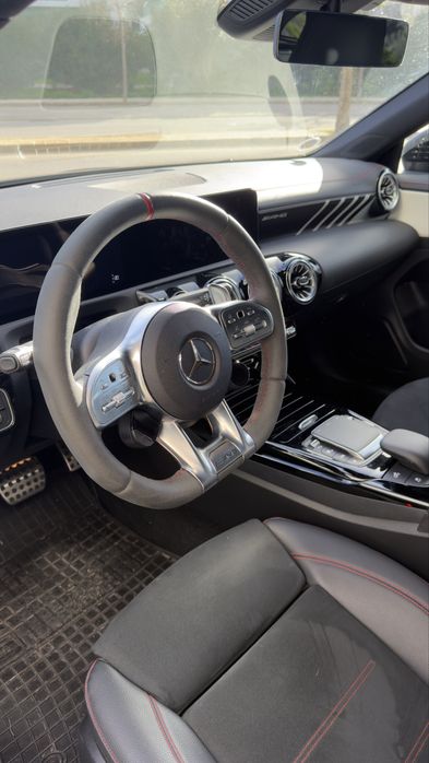 Mercedes Benz CLA 45S AMG 421cv de 2023 nacional