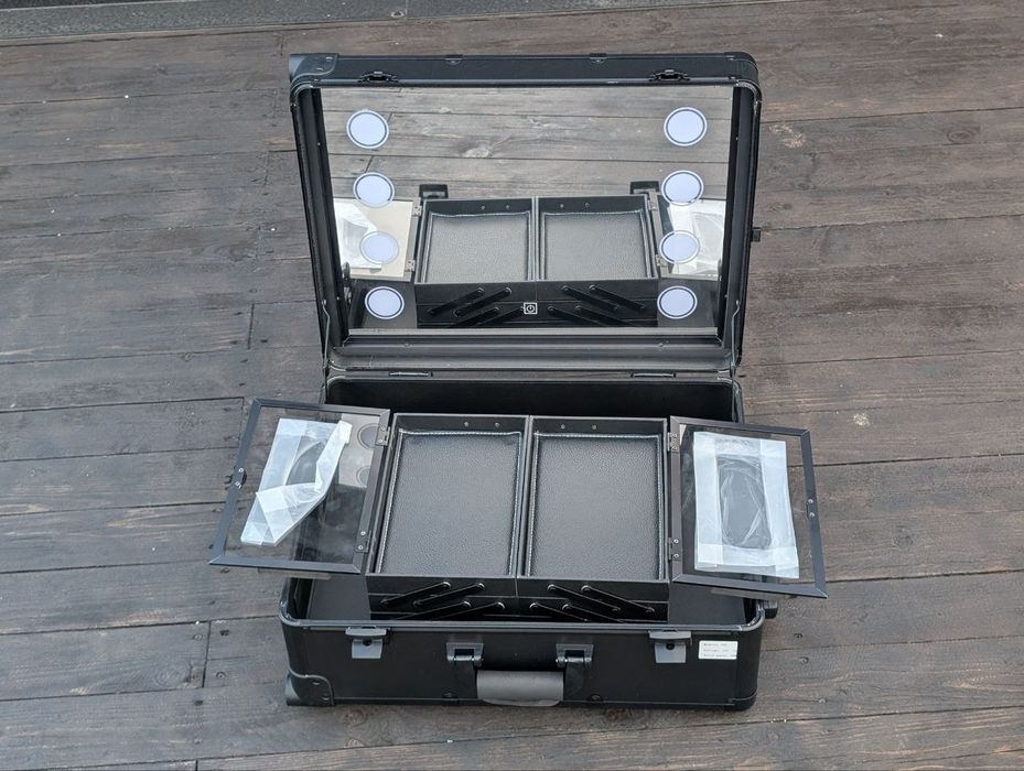 Профессиональная мобильная косметическая станция с подсветкой и зеркал