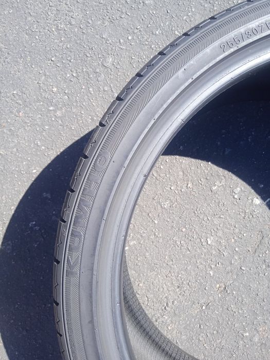 Шины резина лето 255.30.19 Kumho Exsta,23p,5.8mm, Korea
