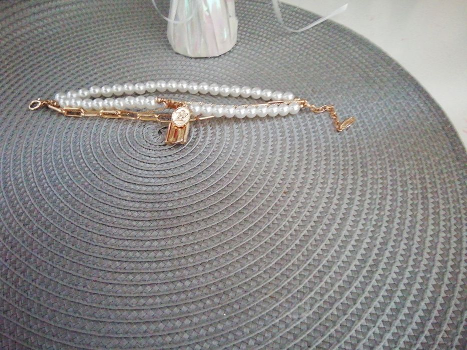 Biżuteria łańcuszka i bransoletki.  terpiłowskich