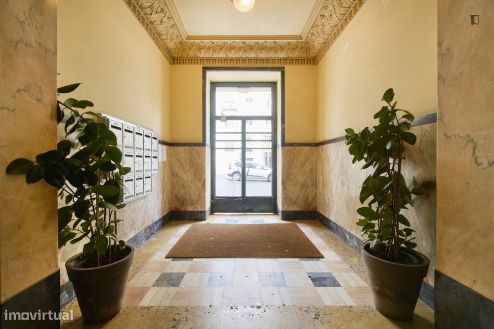 Quarto - localizado em Alameda Lisbon