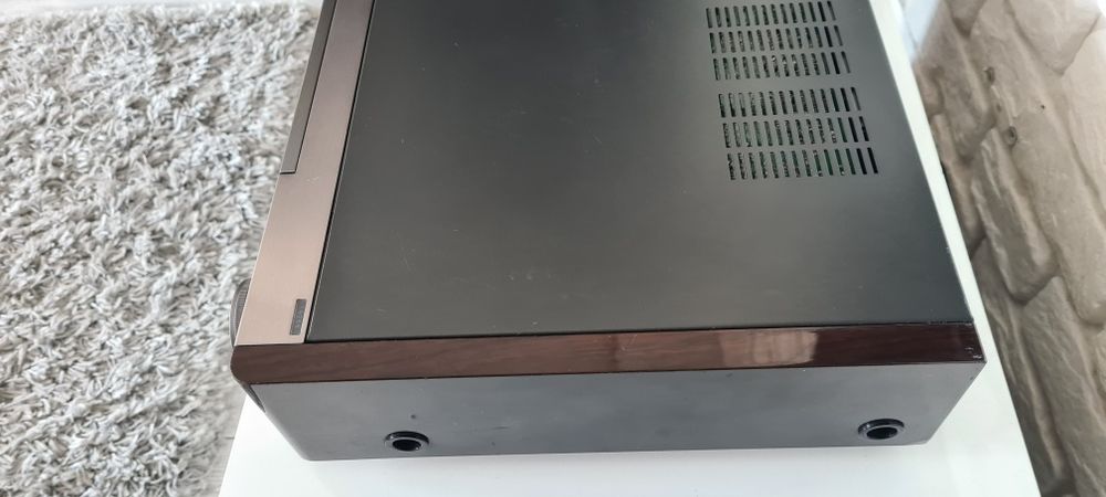 Magnetowid Sony EV S1000E, Video Hi8