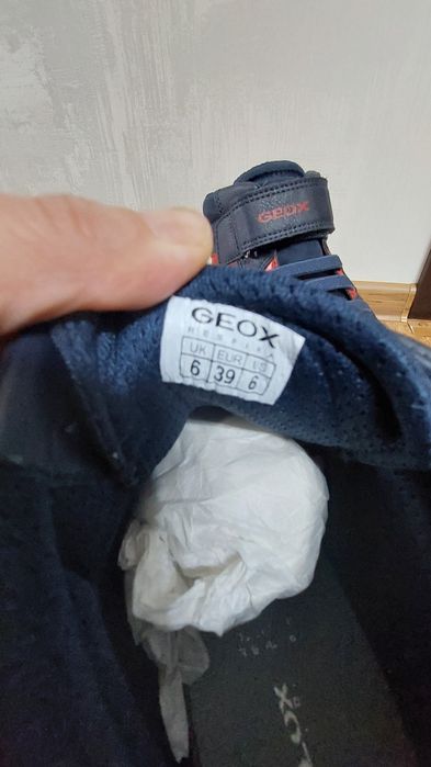Продам високі кеди ТМ Geox 39 розміру
