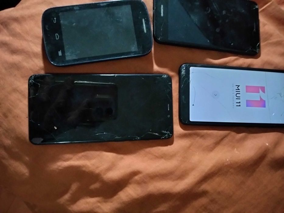 Telemóveis para peças ou reparação