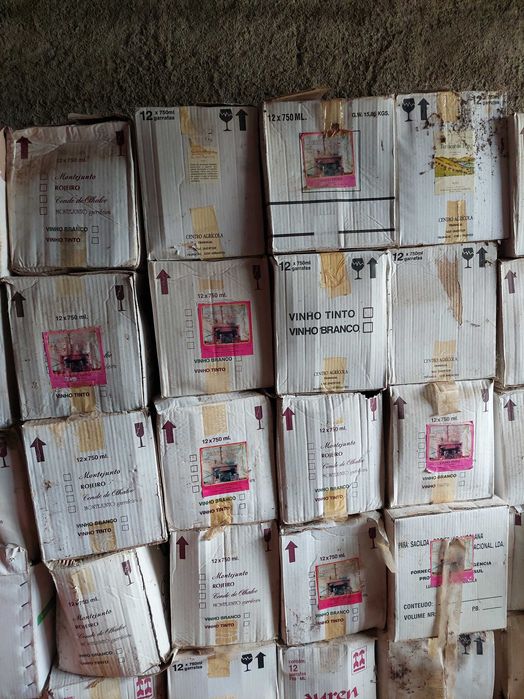 Garrafas vinho vazias