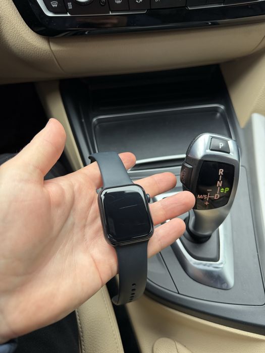 Apple Watch se2 44mm