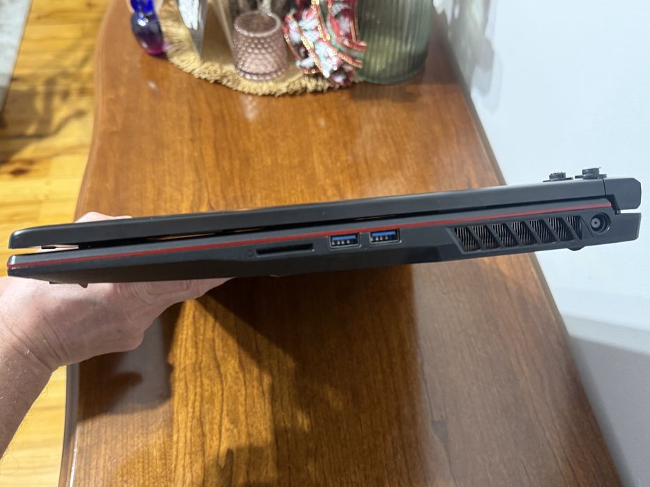 MSI Leopard 8RE GP73