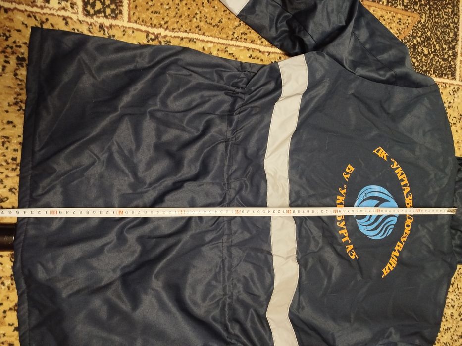 Продам  рабочую зимнюю куртку, спецодежда.