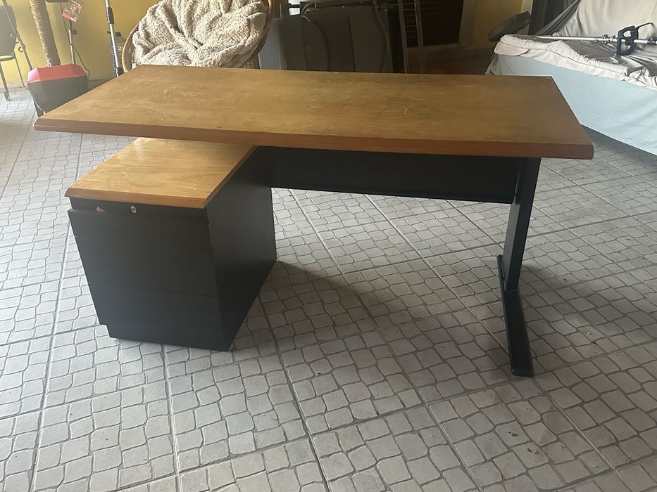 Secretaria usada