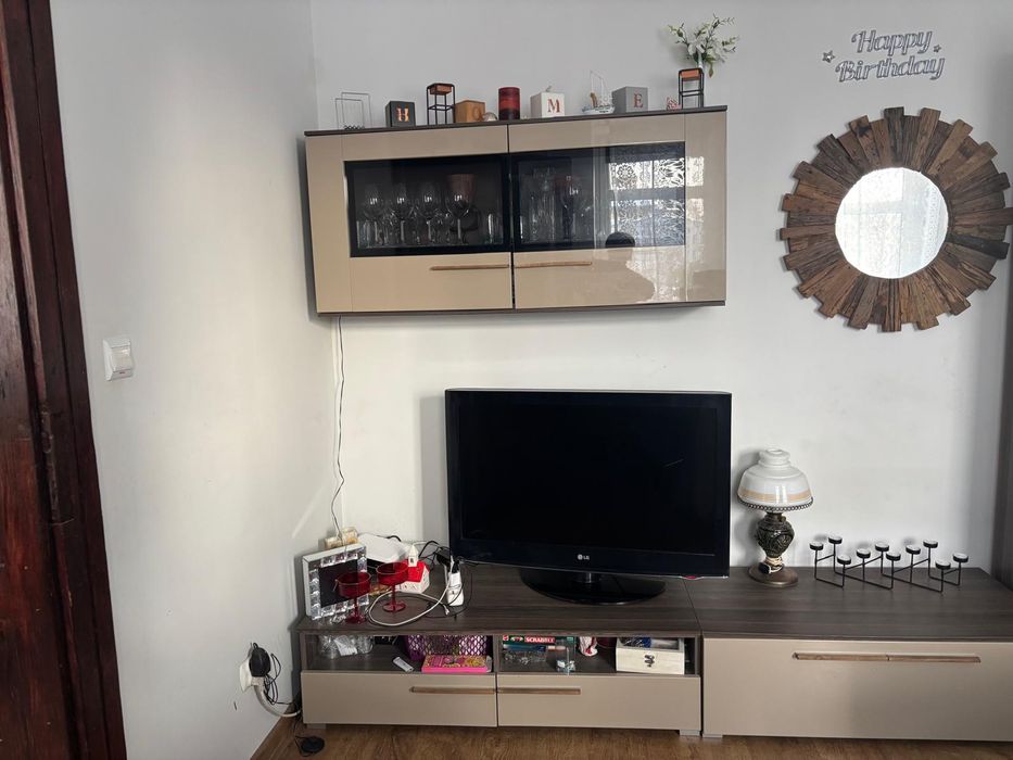 Sprzedam meble do salonu.