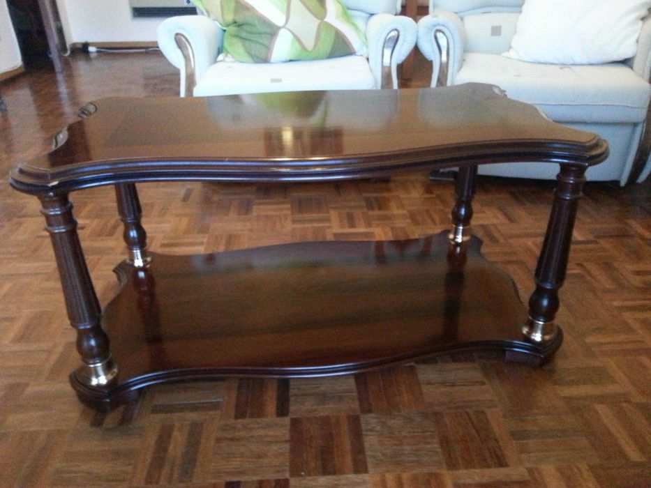 Mesa de centro em madeira