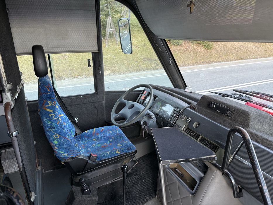 Mercedes Mediano Vario Autobus 32