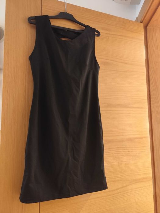 Vestidos pelos joelho