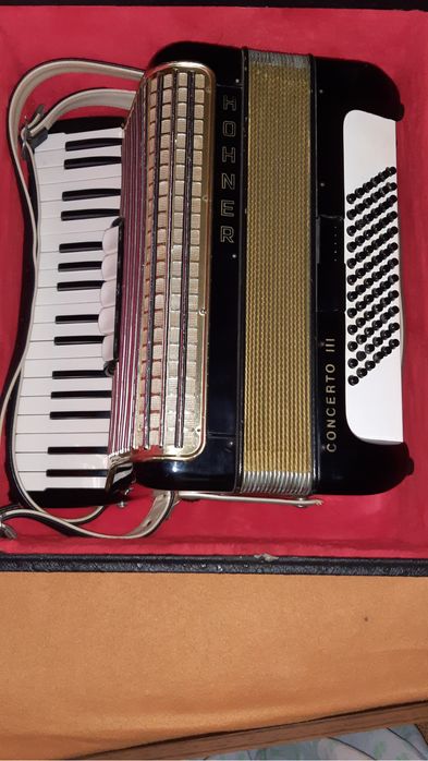 accordion HOHNER concerto |||