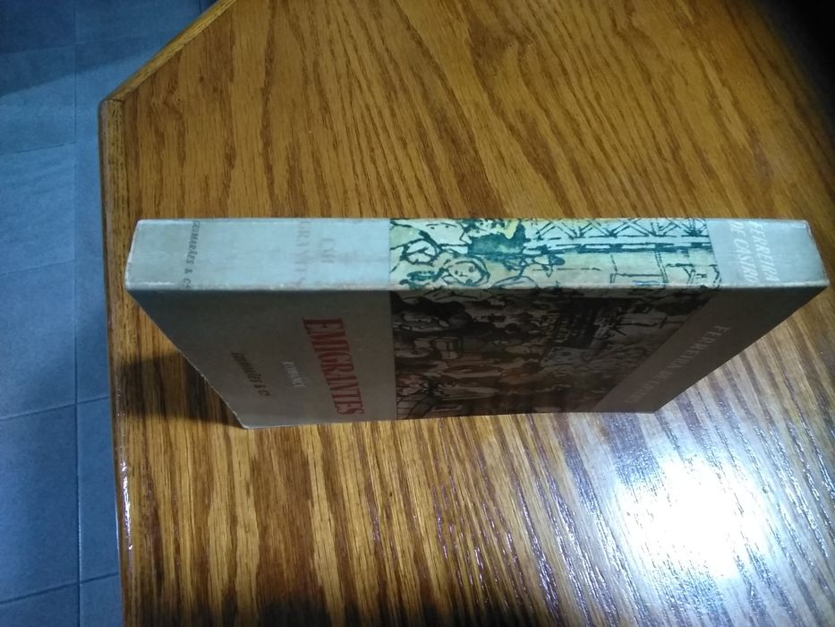 Livro -  Emigrantes