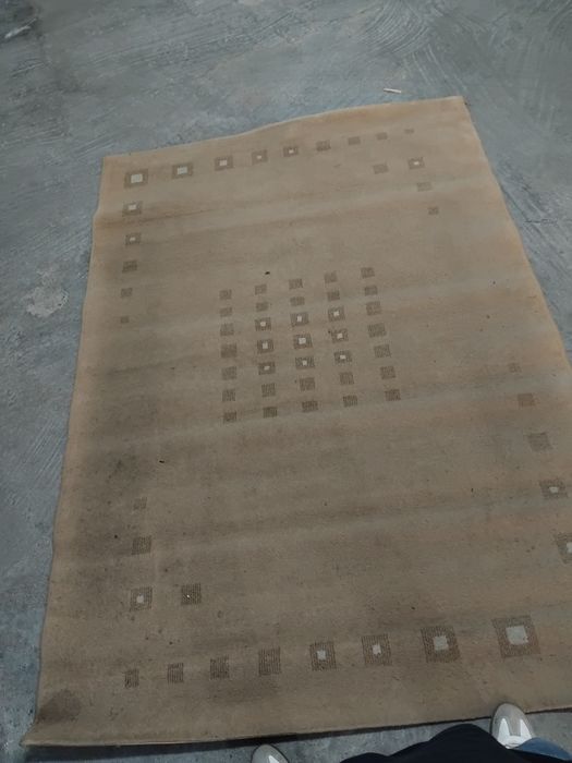 Tapete usado com padrão 2,25 m x 1,60 m