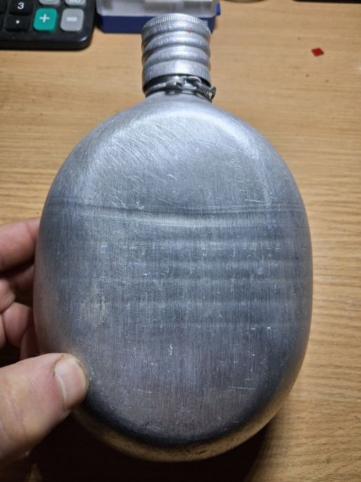 Продам армейскую фляга Времен СССР недорого.