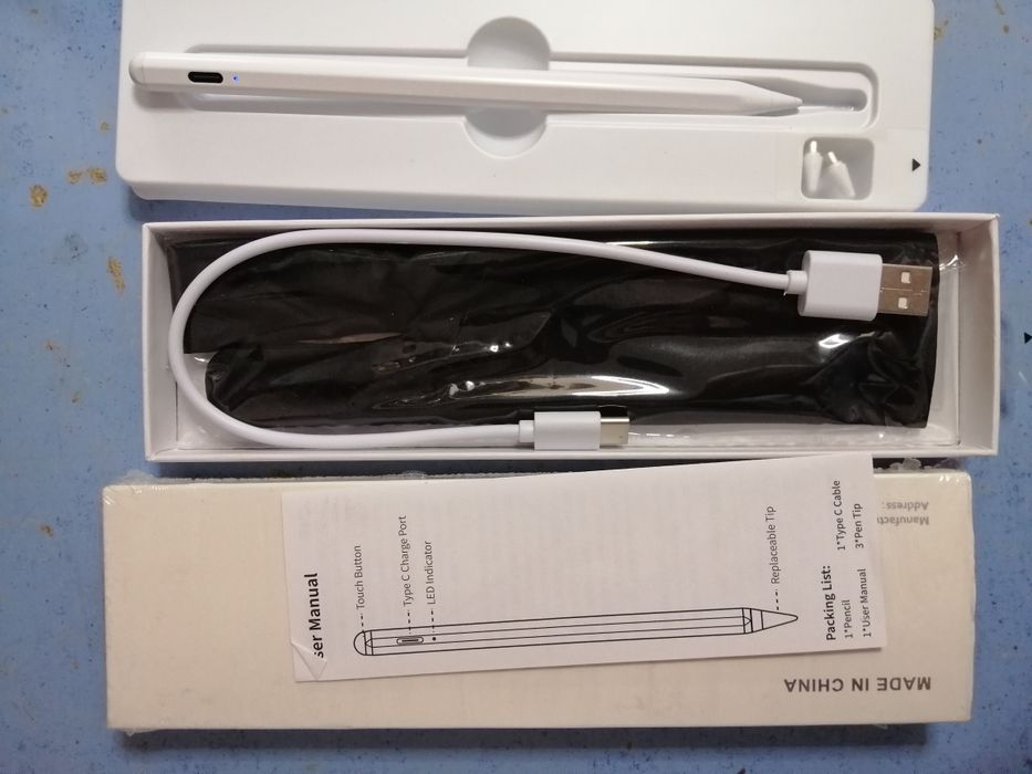 Стилуси для планшетів, різні, дивіться фото.