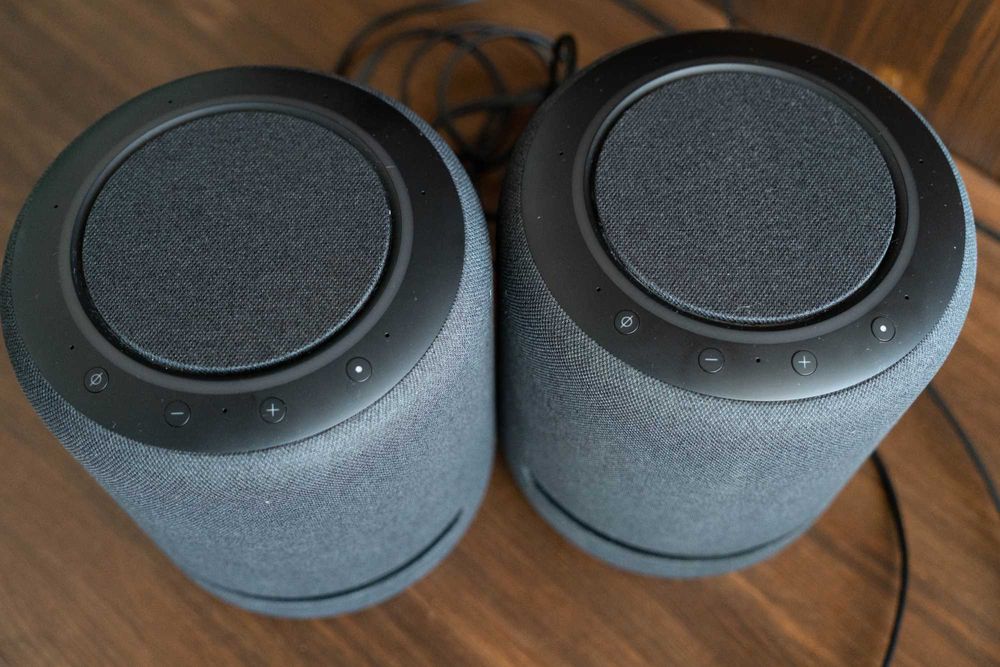 Колонки Echo Studio Smart Speaker with Alexa - Charcoal