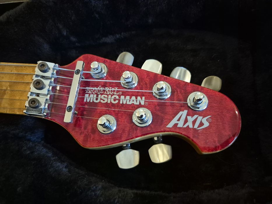 Ernie Ball Music Man Axis