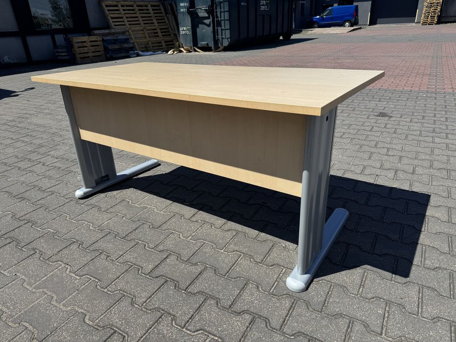 Biurka 160/80  stan bardzo  dobry , uzywane ,poleasingowe