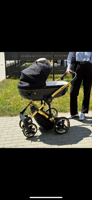 Wózek dziecięcy Junama Gold 3w1 z bazą isofix