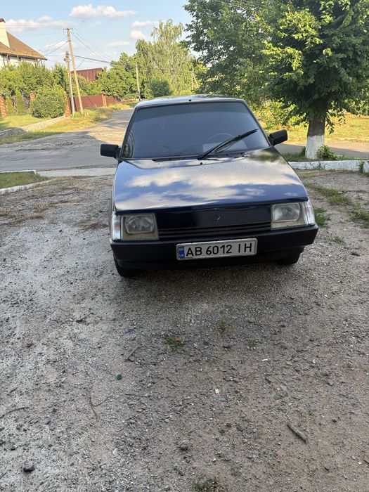 Заз таврія 1102