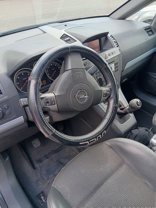Vendo opel zafira 1.9