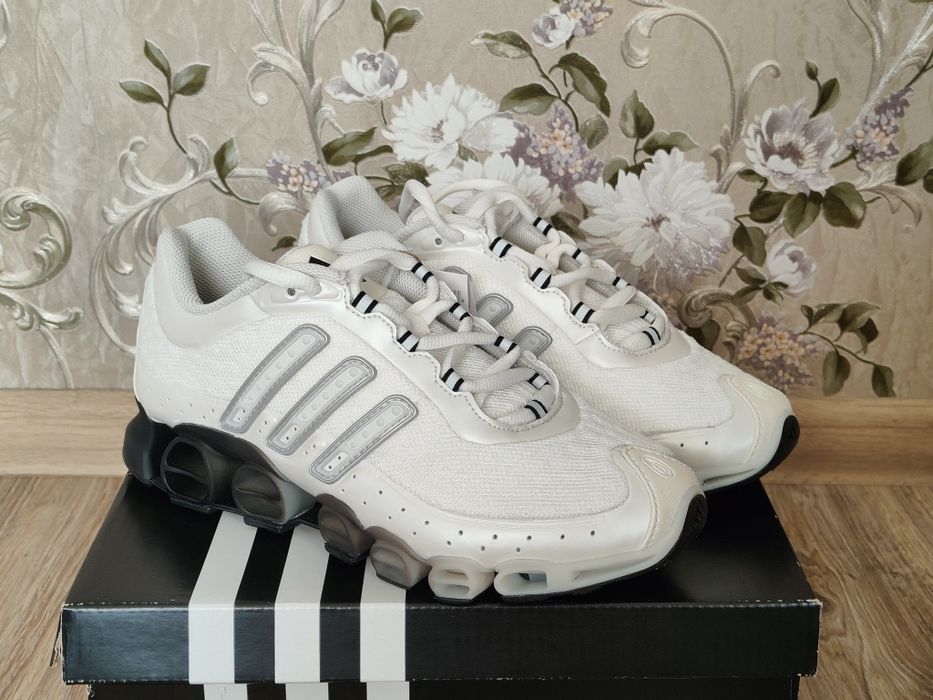 ОРИГІНАЛ! Кросівки Adidas Megaride білі