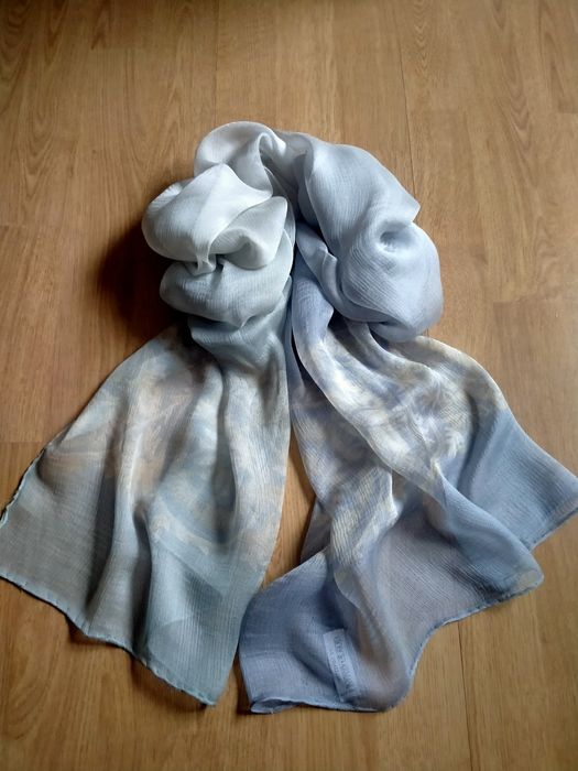 Giorgio Armani Шарф шовковий