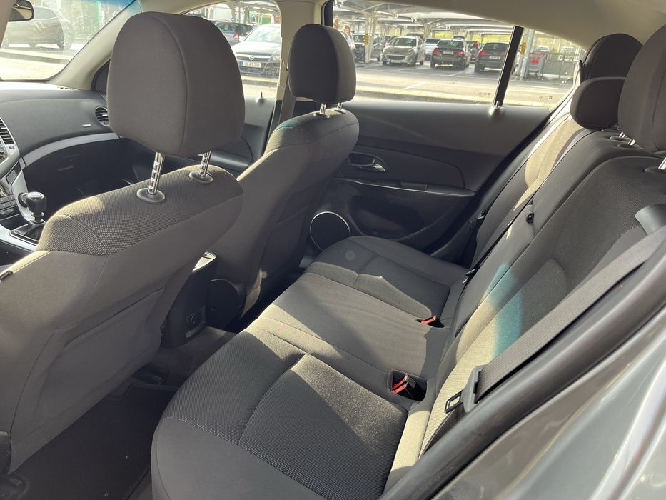 Cruze Sport 1.6 LT | 124cv | 5P | 5L -117 mil km