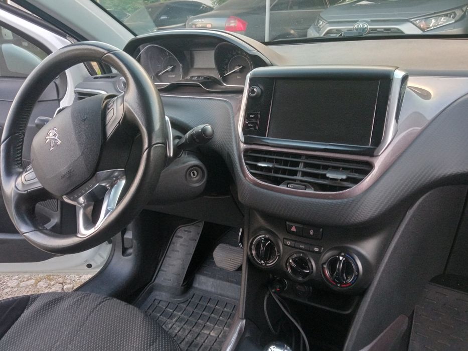 Продам Peugeot 2008