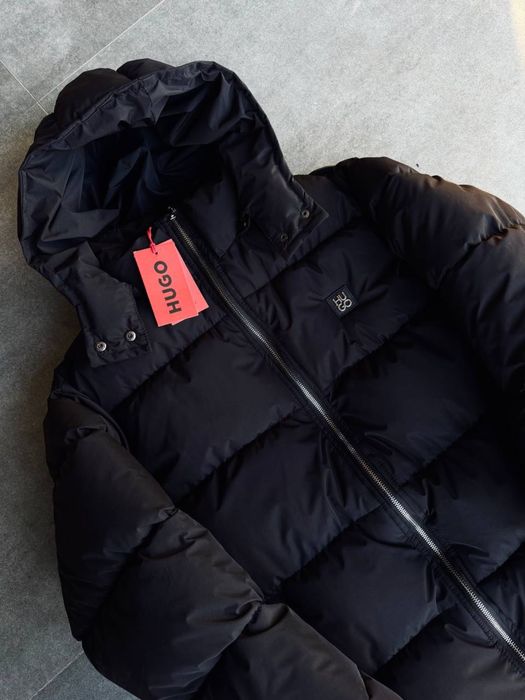 Чоловіча преміального бренду Hugo Boss.