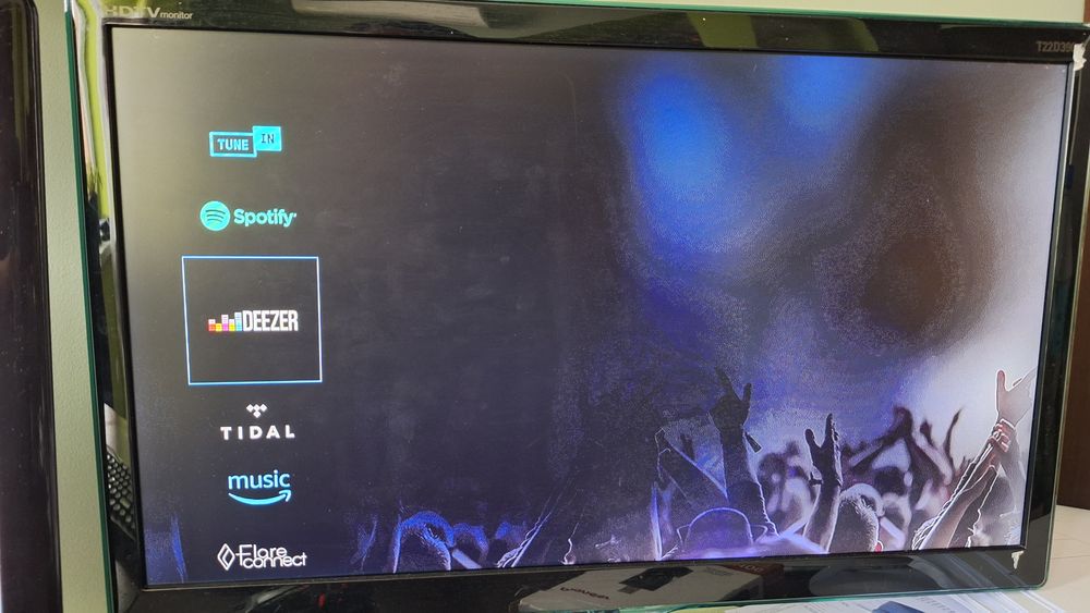 7.2  Onkyo Tx-nr696  Wi-fi BT THX 4k/60p HDR Atmos Vtuner google Sonos