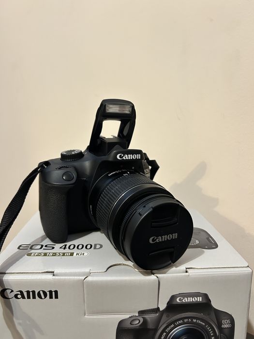 Canon EOS 4000D + Подарунки