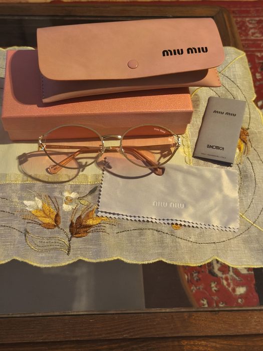 Óculos de sol Miu Miu