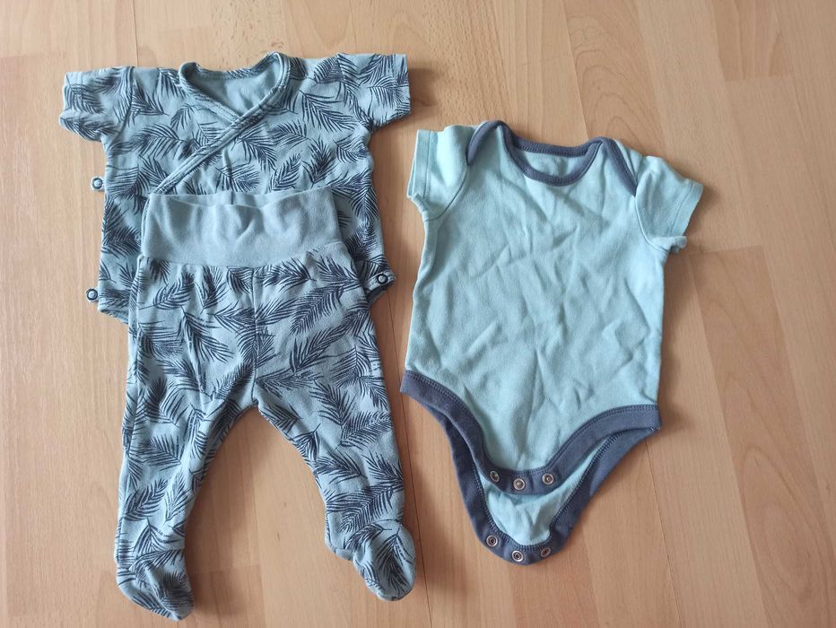 Niebieskie liście komplet 3 częściowy kaftanik 62