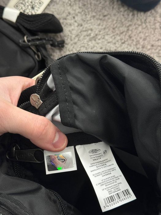 Сумка месенджер Eastpak