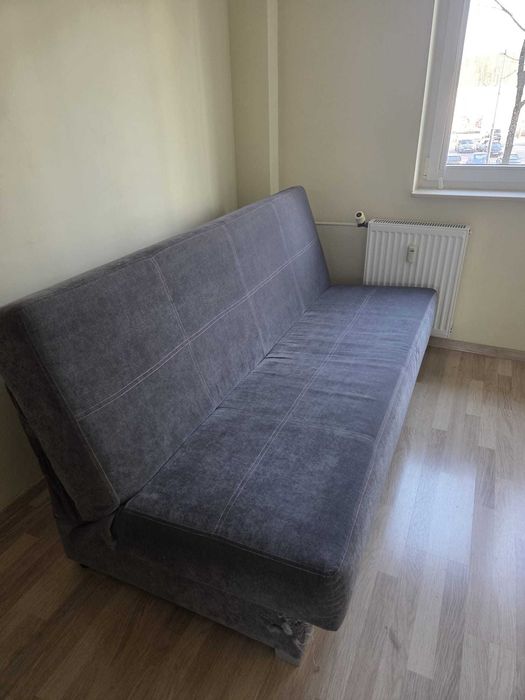 Rozkładana kanapa z funkcja spania