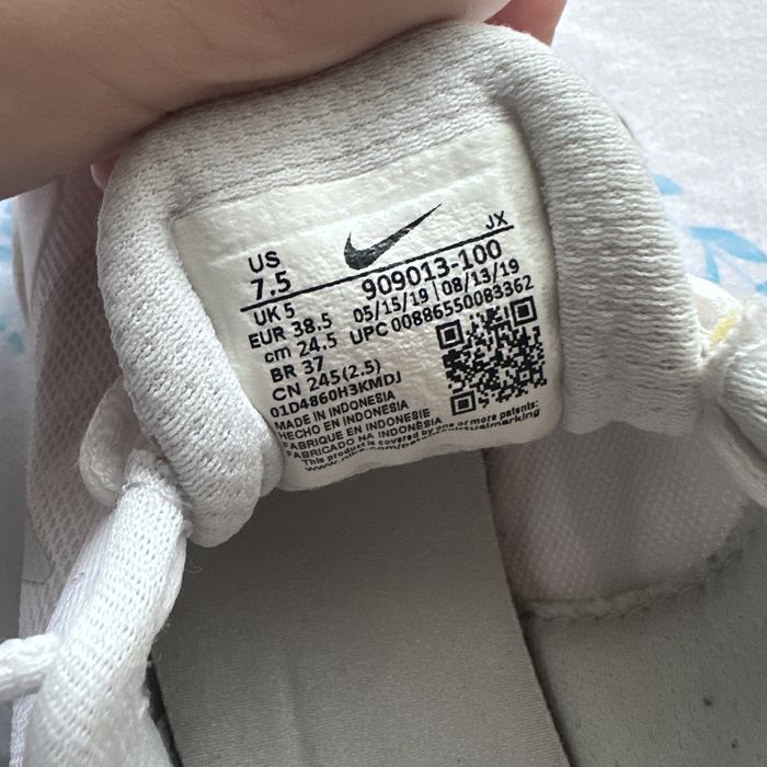 Nike city trainer білі жіночі кросівки nike для бігу та тренувань