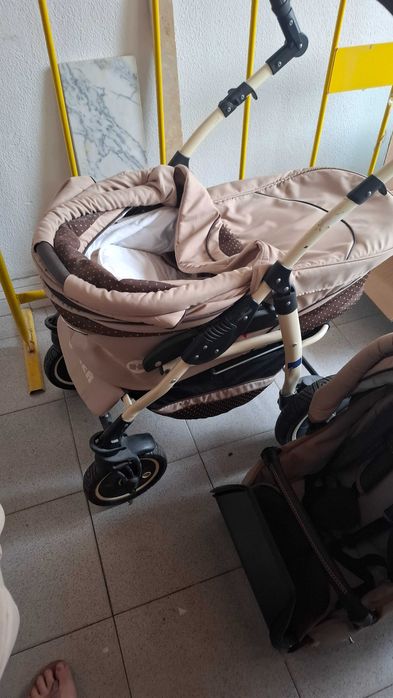 Carrinho de bebé