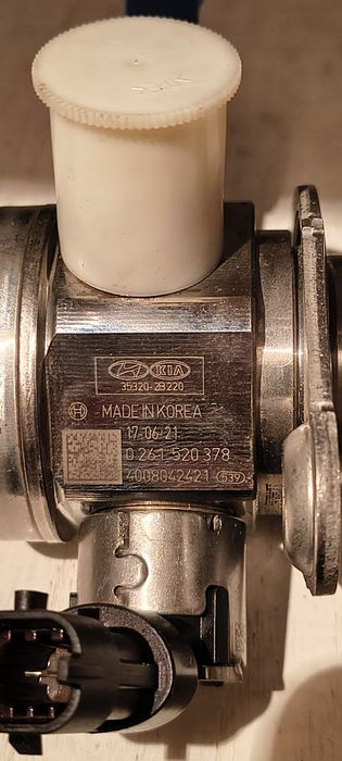 Продам безонасос высокого давления на жюндай акцент.