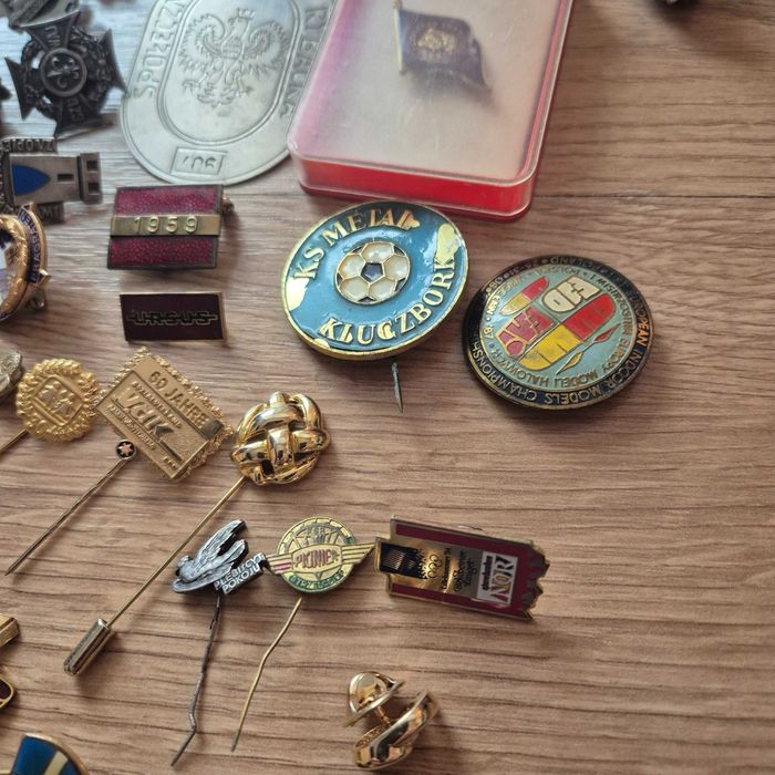 Różne stare nagrody