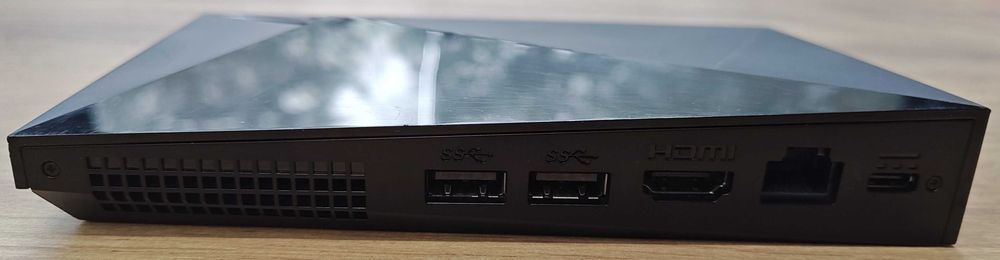 ТВ приставка рідкісна консоль медіаплеєр NVIDIA Shield TV (модель P2897, 2017 року)
