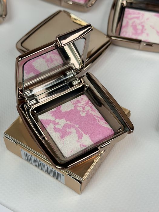 Румʼяна Hourglass Light Blush Etherial Glow