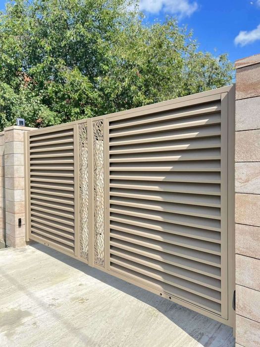 Паркани жалюзі ранчо, ворота автоматичні, черепиця, фурнітура