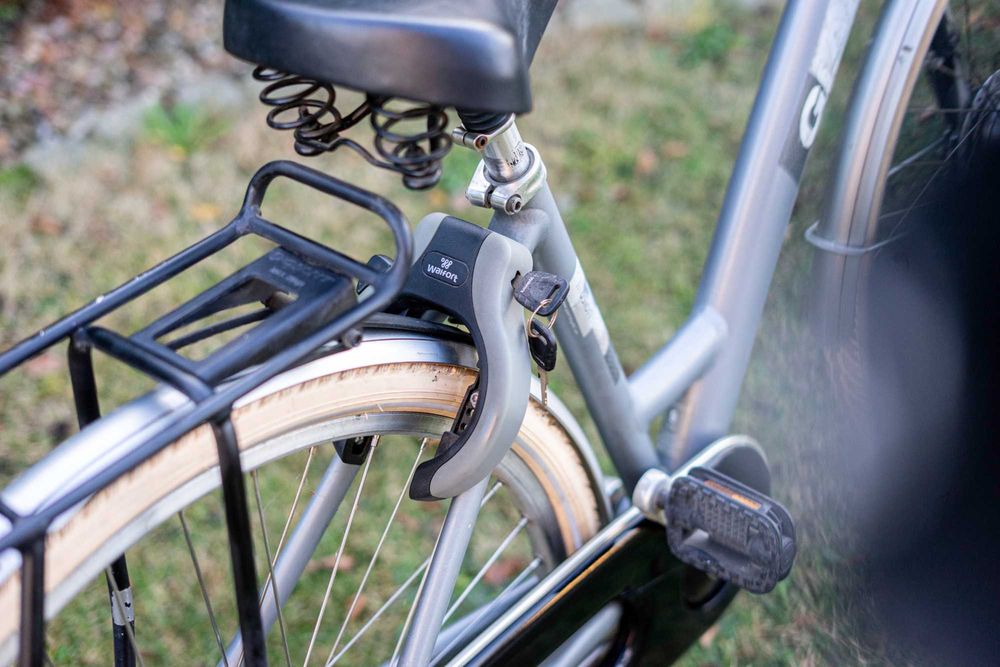 Sprzedam miejski rower Giant S 28